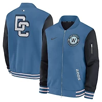Veste aviateur Nike bleue pour homme, collection authentique City Connect 2025 des Washington Nationals, entièrement zippée, le terrain