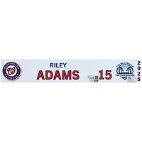 Plaque signalétique numéro 15 émise par le joueur des Nationals de Washington de Riley Adams lors de l'entraînement de printemps 2025 de la MLB