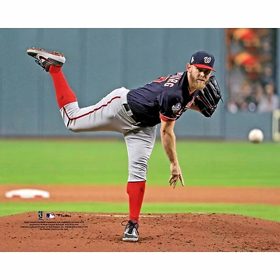 Photographie non signée de Stephen Strasburg, lanceur des Nationals Washington, lors la Série mondiale 2019