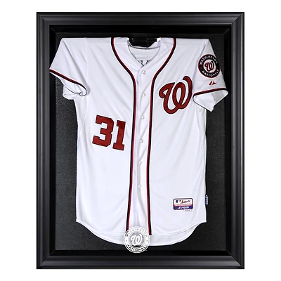 Vitrine de présentation du maillot avec logo encadré noir des Nationals de Washington