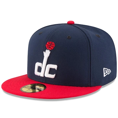 Casquette ajustée New Era 59FIFTY bicolore marine/rouge aux couleurs officielles des Washington Wizards pour homme