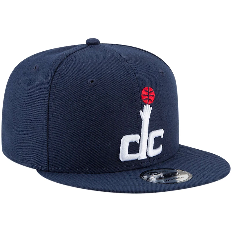 Casquette Snapback 9FIFTY couleur officielle de l'équipe Washington Wizards New Era pour hommes, bleu marine