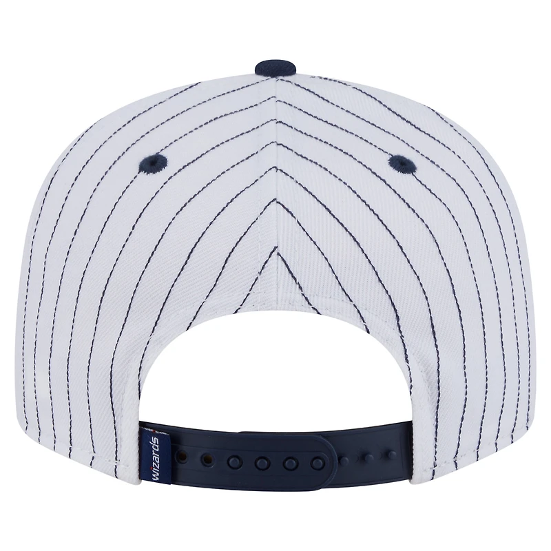 Casquette snapback 9FIFTY Deceptor à rayures fines blanche des Washington Wizards de New Era pour homme