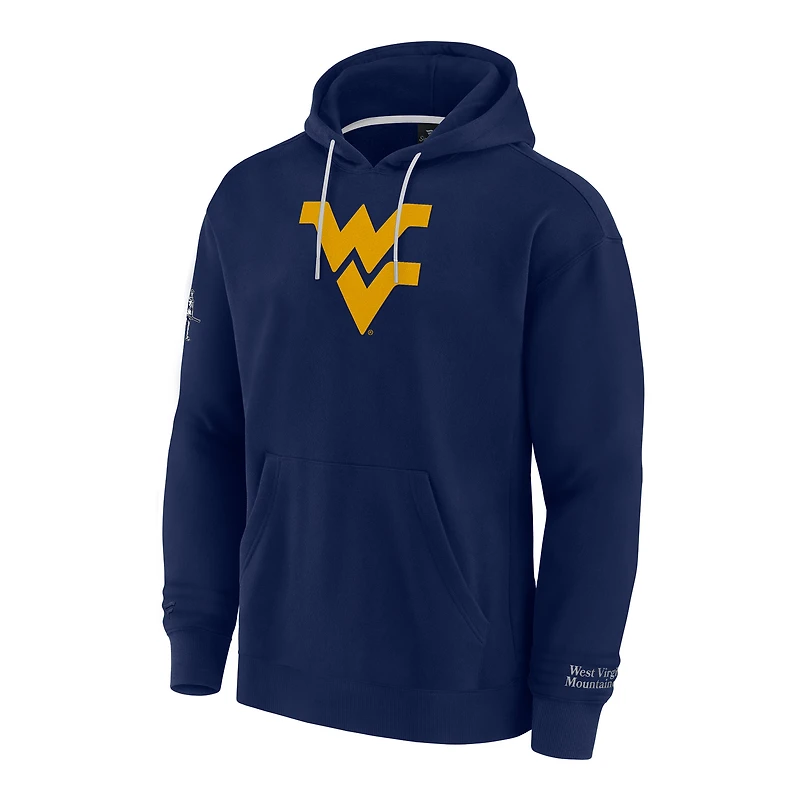 Men's Fanatics Navy West Virginia Mountaineers Elements Pace Pullover Hoodie