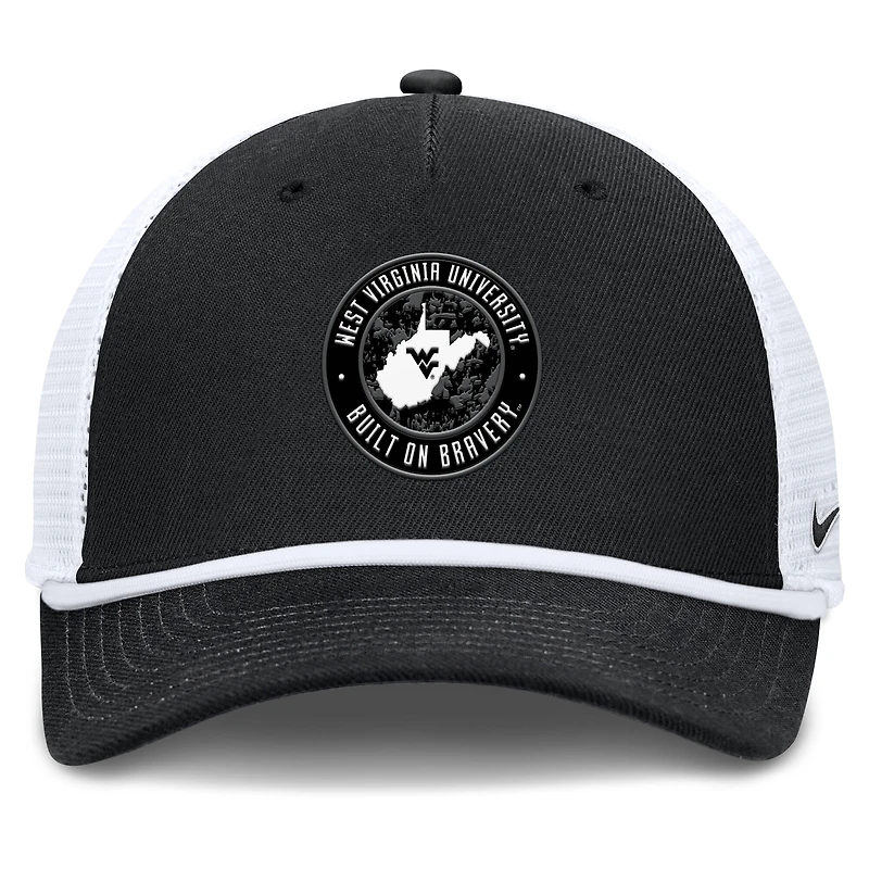 Casquette trucker ajustable Nike pour homme, noire et blanche, West Virginia Mountaineers, modèle Built on Bravery Rise