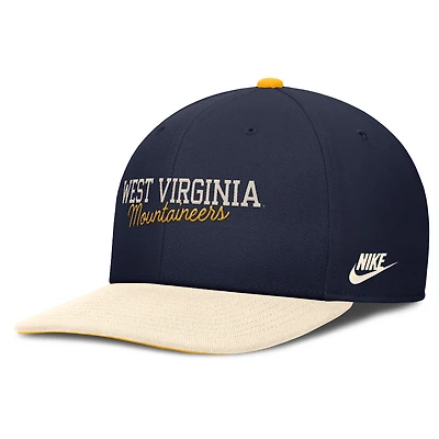 Casquette Nike Pro Legacy Snapback bleu marine/crème pour homme des West Virginia Mountaineers