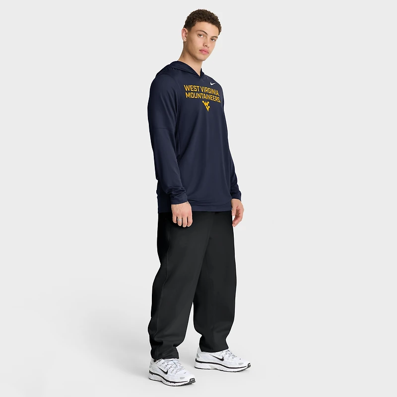 T-shirt à capuche et manches longues Nike bleu marine West Virginia Mountaineers 2025 Sideline Dri-FIT pour homme