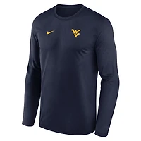 T-shirt à manches longues Nike Legend Dri-FIT bleu marine West Virginia Mountaineers 2026 Sideline avec petit logo
