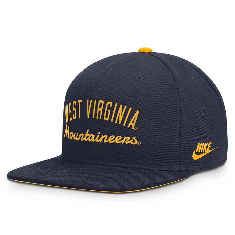 Casquette snapback Nike Legacy bleu marine West Virginia Mountaineers pour homme