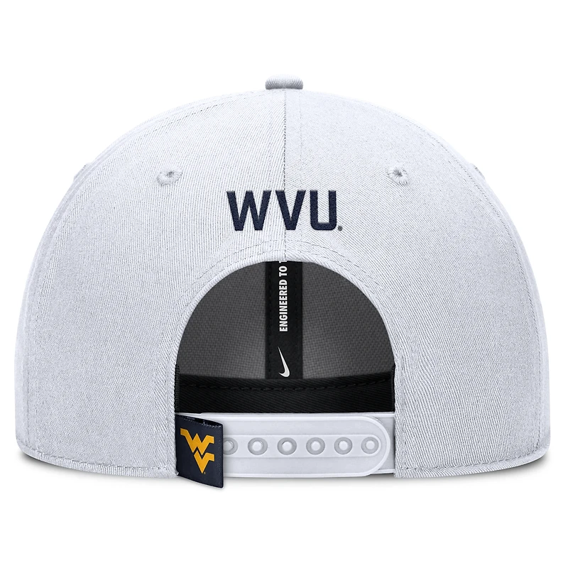 Casquette ajustable Nike blanche West Virginia Mountaineers 2025 On-Field Rise Performance pour homme