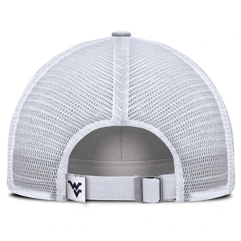 Casquette ajustable Nike blanche West Virginia Mountaineers Club Campus Trucker pour homme