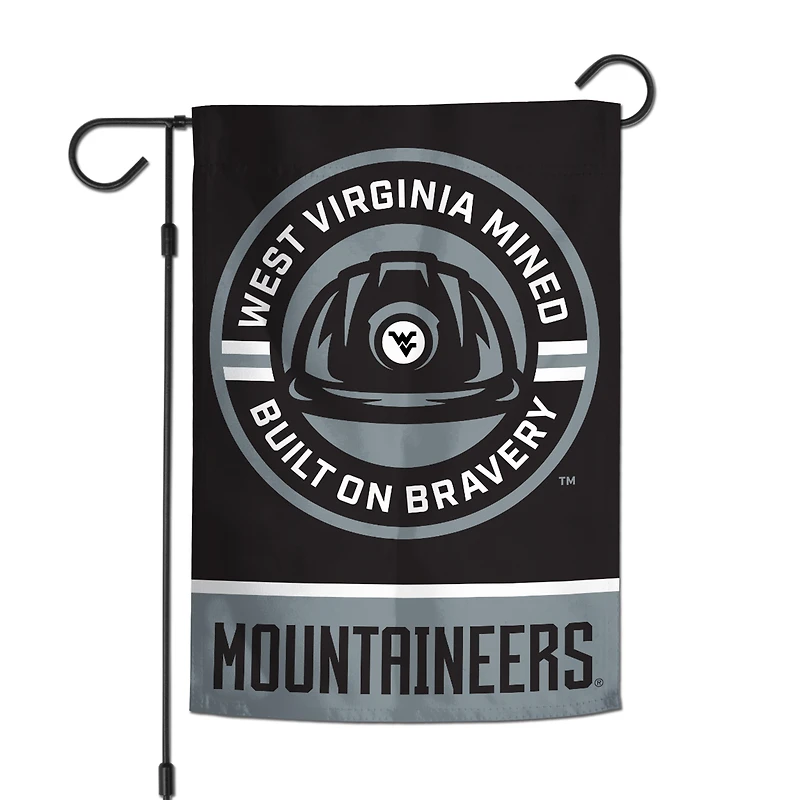 Drapeau de jardin double face WinCraft West Virginia Mountaineers 12'' x 18'' Built On Bravery
