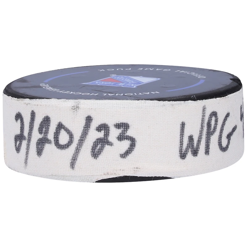 Rondelle de but utilisée par Mark Scheifele pour le match des Jets de Winnipeg du 20 février 2023 contre les Rangers de New York - Deuxième de deux buts marqués