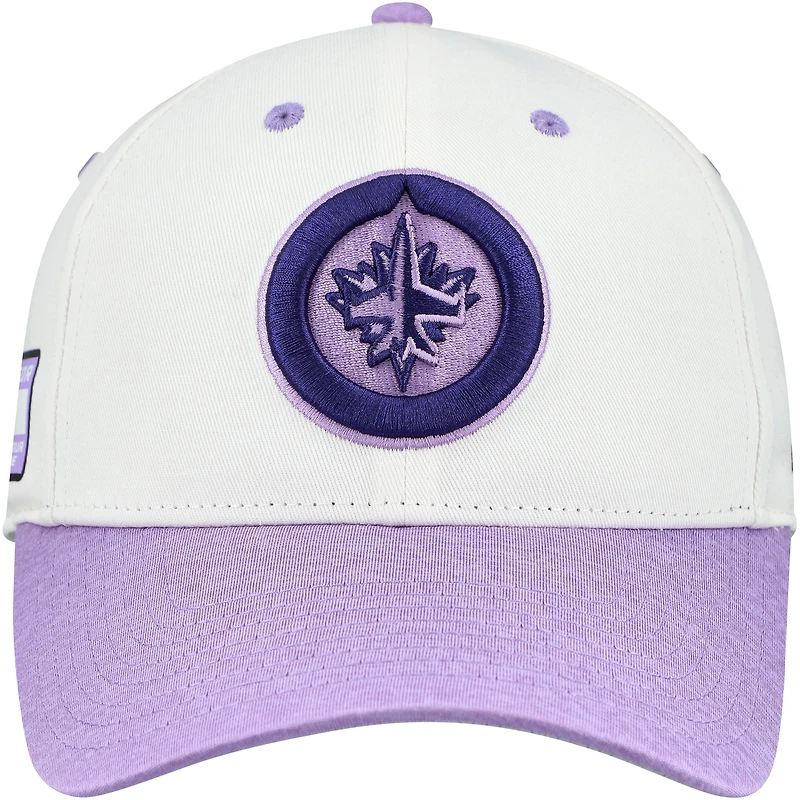 Casquette ajustable authentique Pro Hockey Fights Cancer pour homme, blanche/lavande, des Jets de Winnipeg