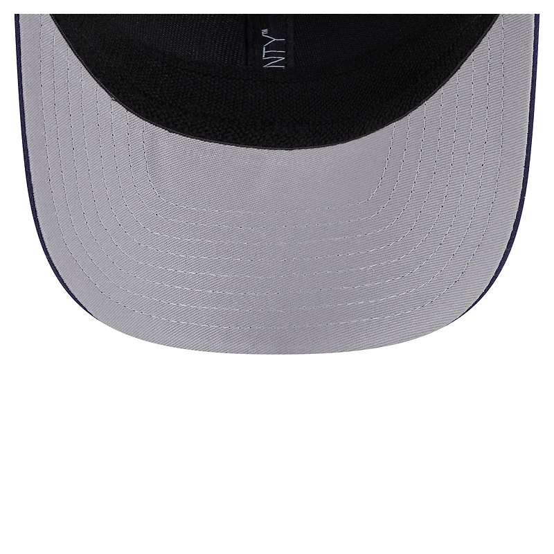 Men's New Era Navy Winnipeg Jets 9SEVENTY Stretch-Snap Trucker Hat