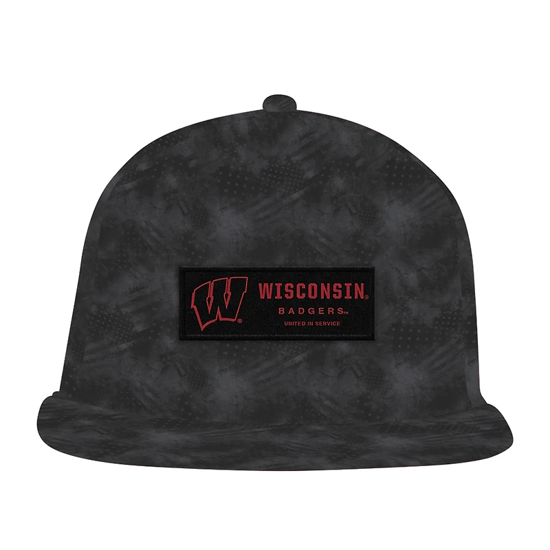 Men's Under Armour Charcoal Wisconsin Badgers Freedom Collection ArmourFuse Snapback Hat