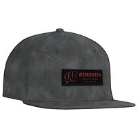 Men's Under Armour Charcoal Wisconsin Badgers Freedom Collection ArmourFuse Snapback Hat