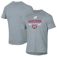 T-shirt technique Under Armour gris Wisconsin Badgers pour homme