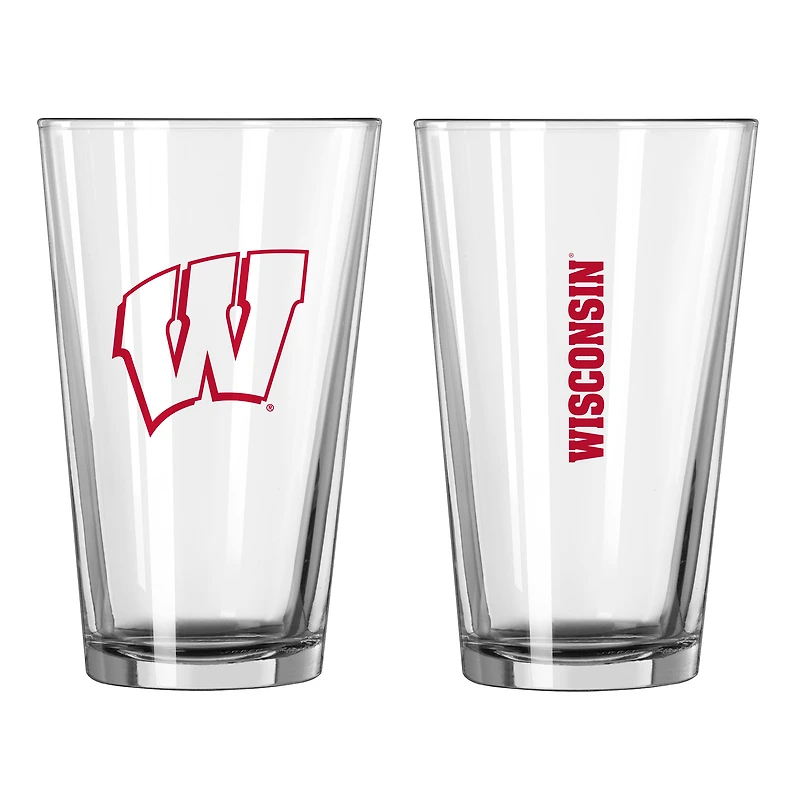 Wisconsin Badgers 16oz. Team Wordmark Game Day Pint Glass