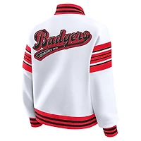 Veste sweat-shirt en polaire à boutons-pression et point satin blanc/rouge Wisconsin Badgers pour femme par Erin Andrews