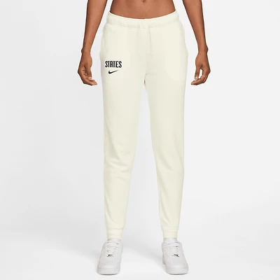 Women's Nike White USMNT Club Fleece Mid-Rise Pants