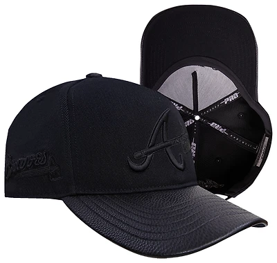 Pro Standard Braves Blackout Pinch Front Strapback - Men's