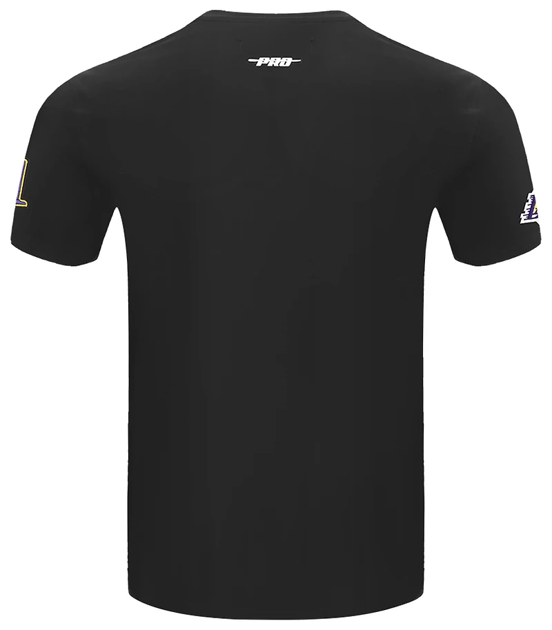 Pro Standard LAKERS SCRIPT TAIL SJ TEE - Men's