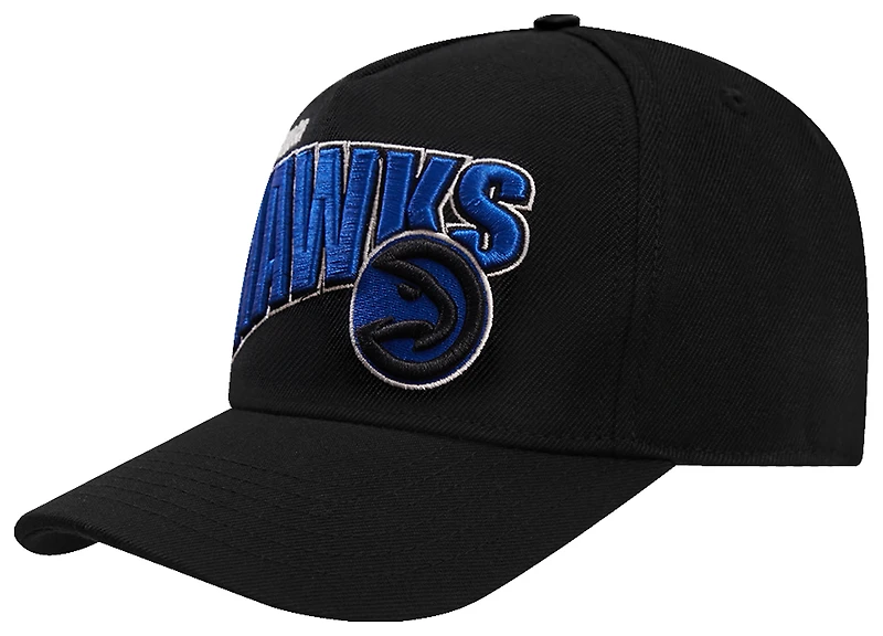 Pro Standard Hawks Royalty Curved Brim Snapback - Men's