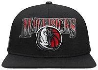 Pro Standard Mavericks Bred Pro Six Snapback Cap - Men's