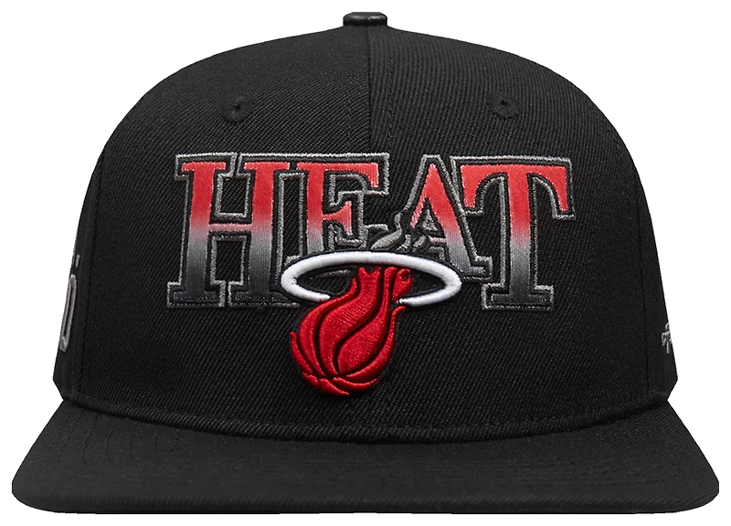 Pro Standard Heat Bred Pro Six Snapback Cap - Men's