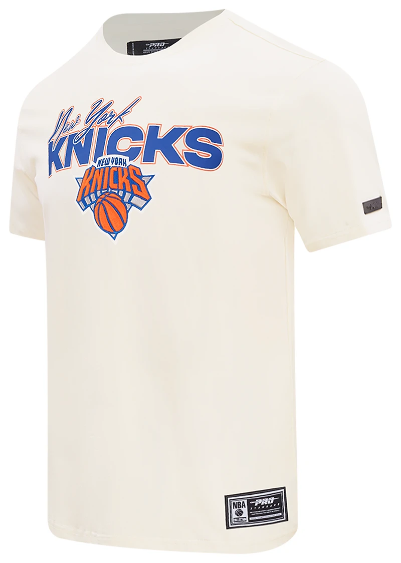 Pro Standard Knicks World of Basketball T-Shirt - Men's