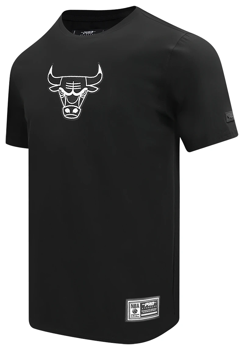 Pro Standard Bulls Sporting Life T-Shirt - Men's