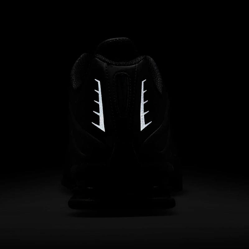 Nike Shox R4
