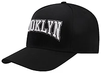Pro Standard Nets Crest Emblem Flatbrim Snapback - Men's