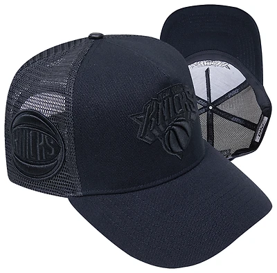 Pro Standard Knicks Black Out Classic Trucker - Men's