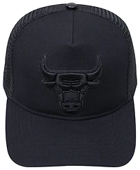 Pro Standard Bulls Black Out Classic Trucker - Men's