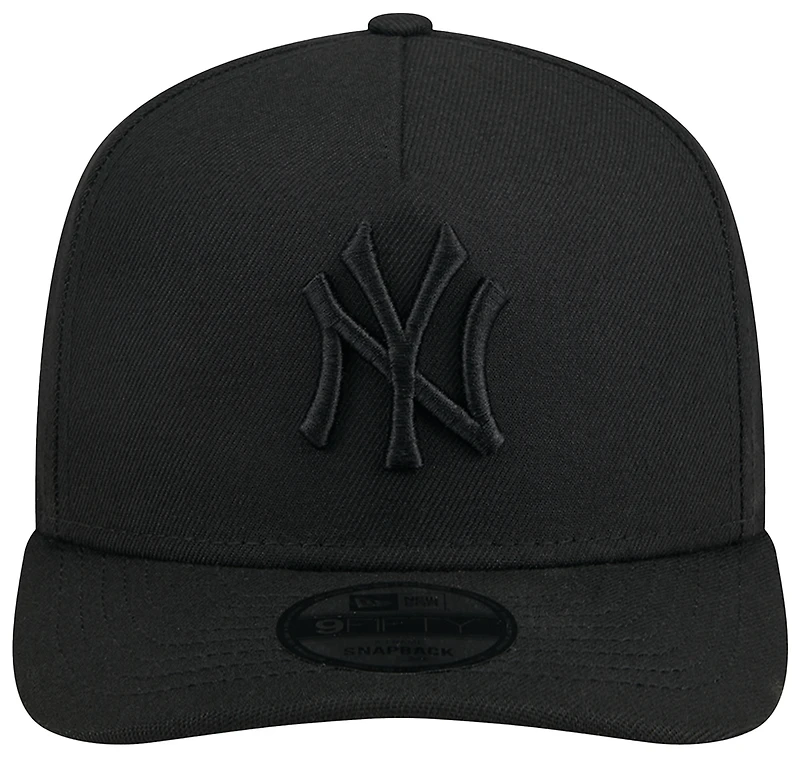 New Era Yankee 950 Trucker Cap - Men's