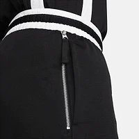 Nike Dri-FIT DNA 6" Shorts