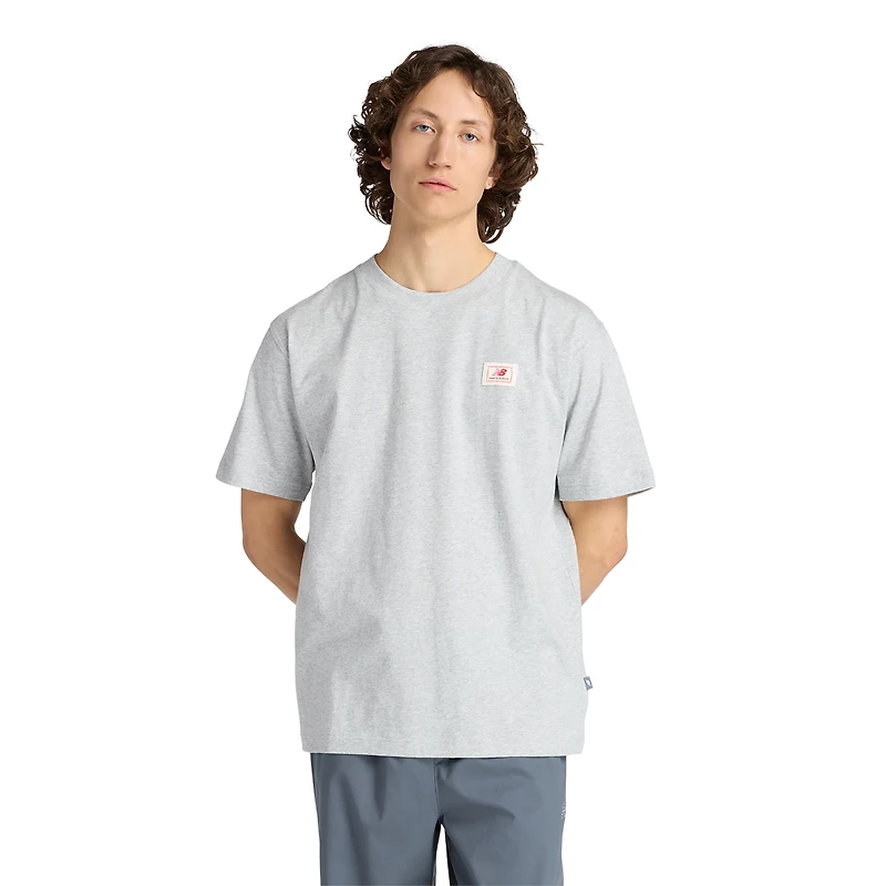 New Balance T-shirt tissé avec étiquette - Pour hommes