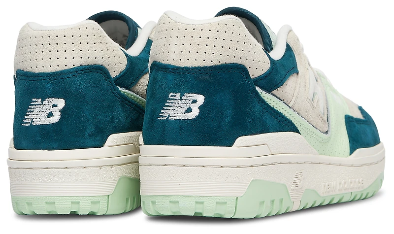 New Balance 550