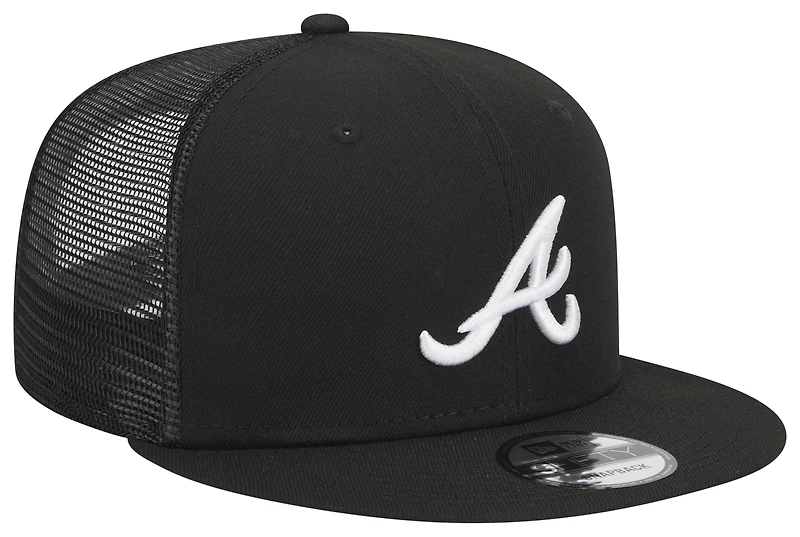 New Era Braves Evergreen Trucker Hat - Men's
