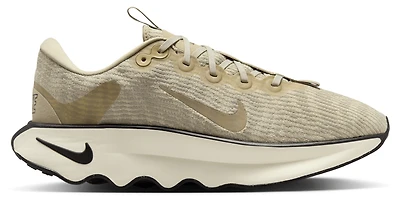 Nike Escape Momentum - Men's