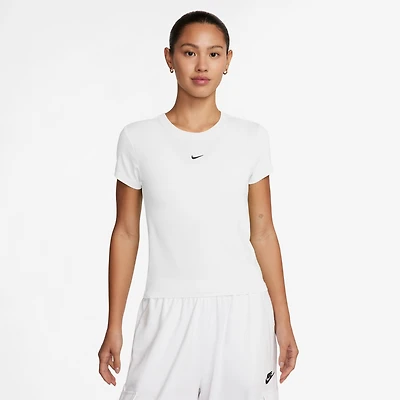 Nike Chill Knit Crop T-Shirt - Women's