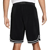 Nike Pleated 8" Short - Men's