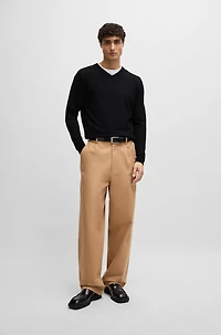 Regular-fit V-neck sweater extra-fine merino wool
