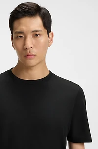 T-shirt with bubble-jacquard structure