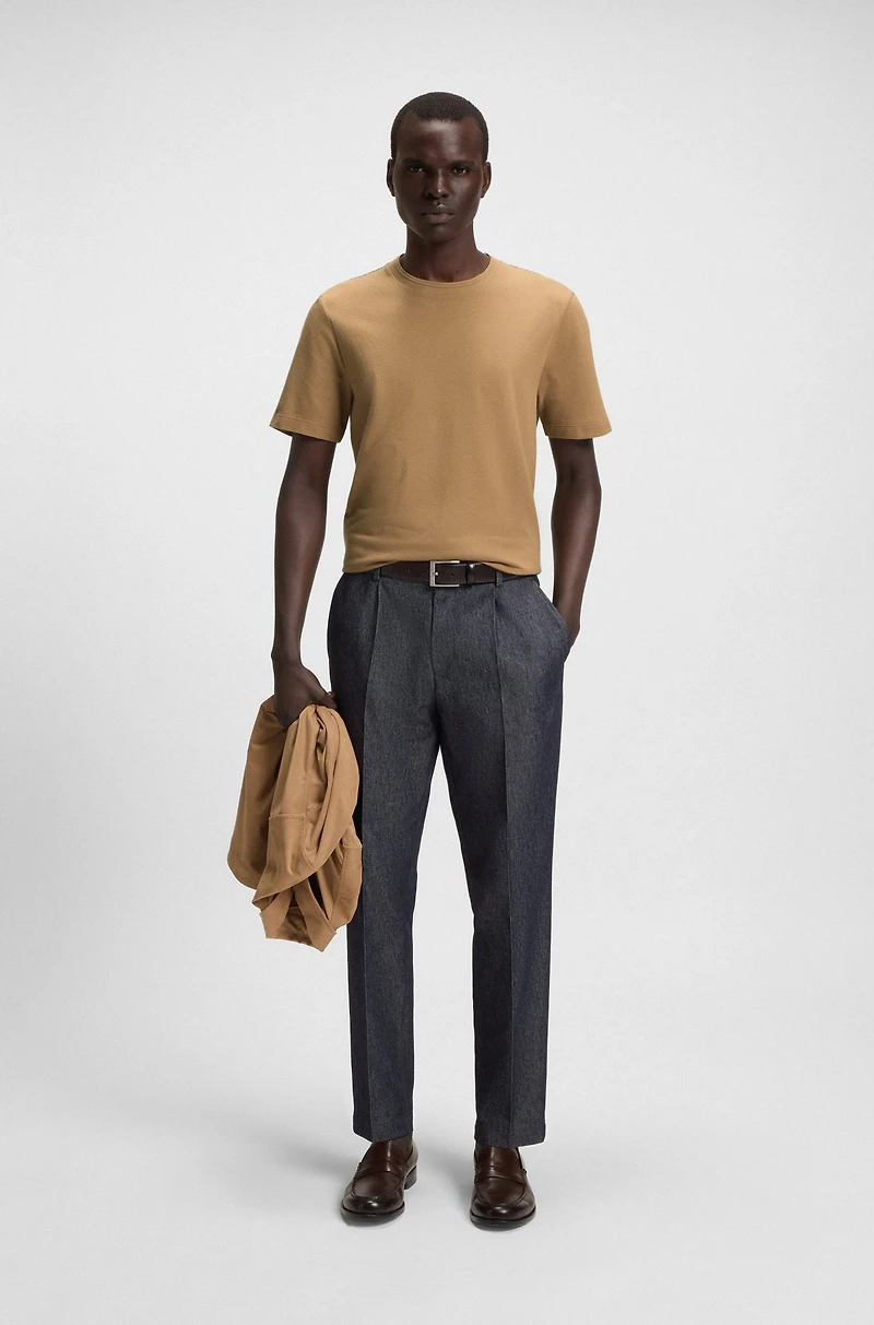 T-shirt with bubble-jacquard structure