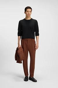 Slim-fit sweater merino wool with crew neckline
