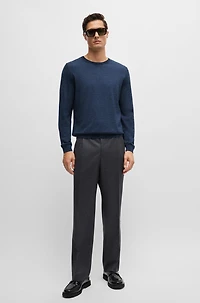 Merino-wool sweater a slim fit