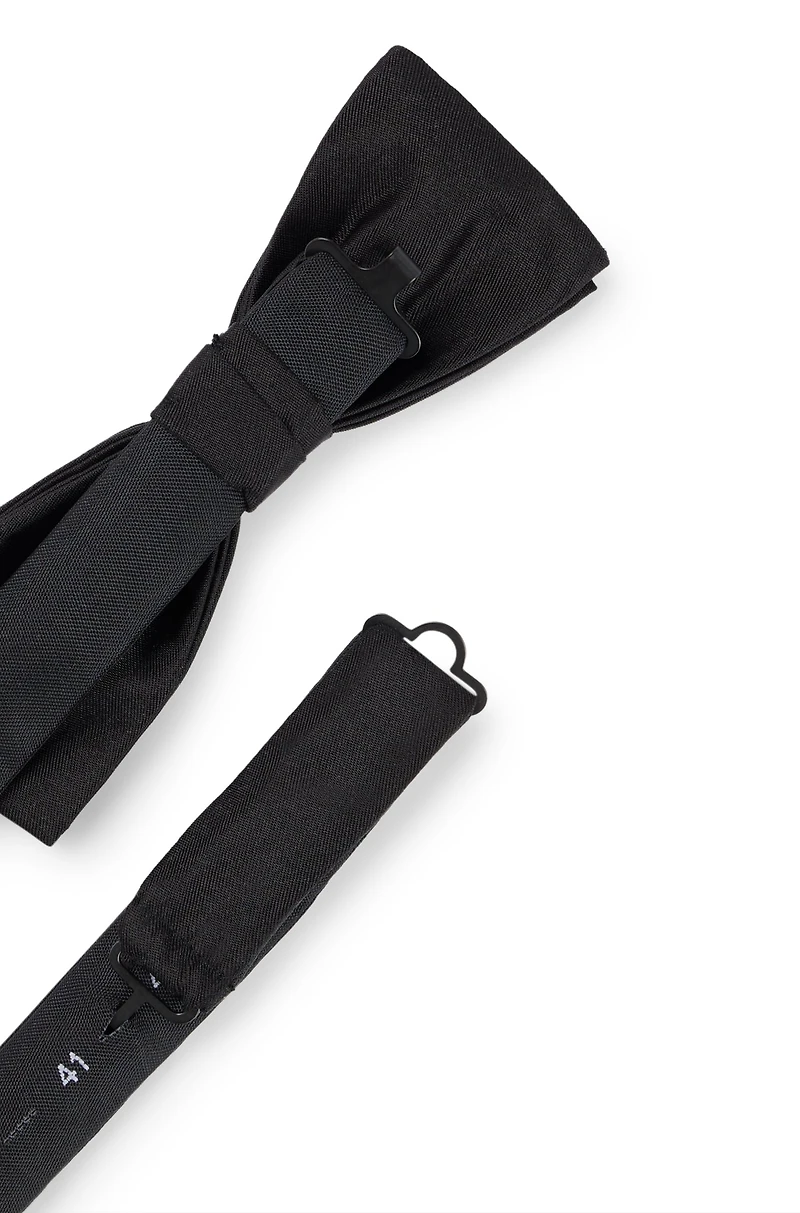 Italian-made bow tie in silk jacquard